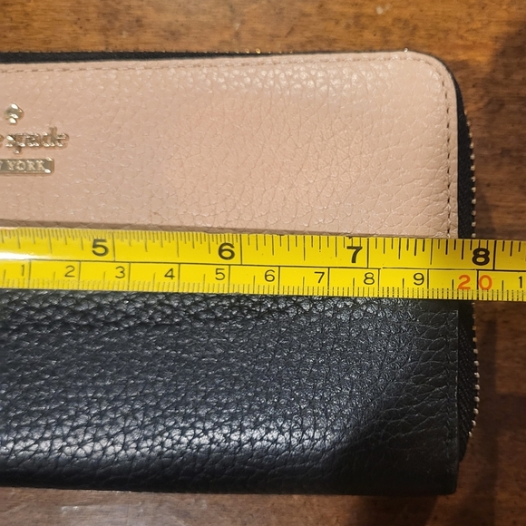 Kate Spade Black and Cream Zip Wallet - Picture 6 of 8